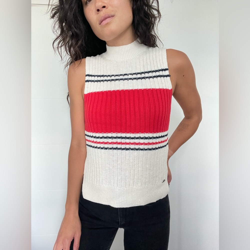 Abercrombie & Fitch knitted sleeveless mock neck top || size M
